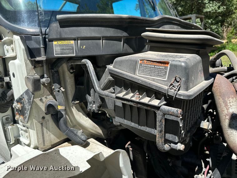 image for item ML9181 2012 International DuraStar 4400  truck