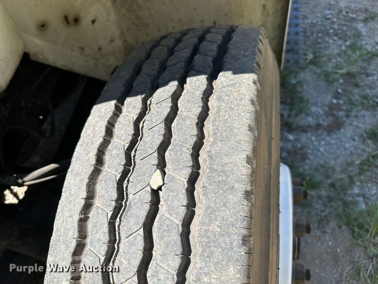 image for item ML9181 2012 International DuraStar 4400  truck