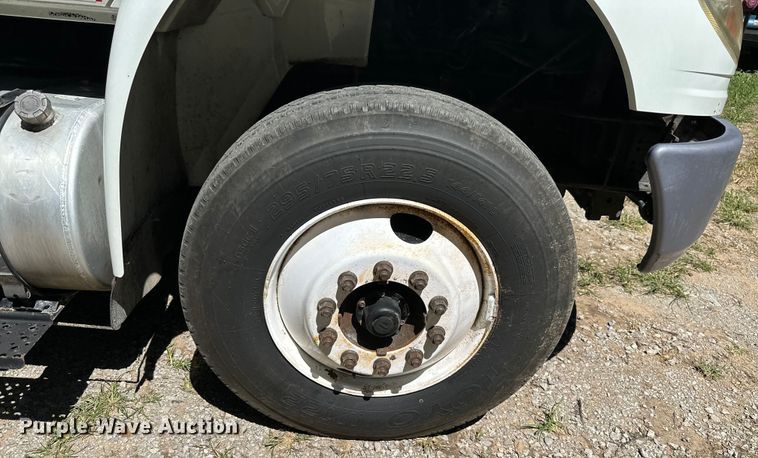 image for item ML9181 2012 International DuraStar 4400  truck