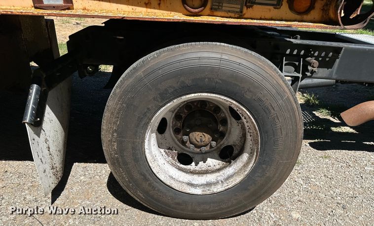 image for item ML9181 2012 International DuraStar 4400  truck