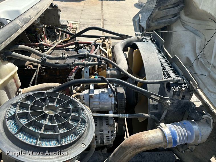 image for item ML9261 2006 Freightliner Business Class M2  fuel truck