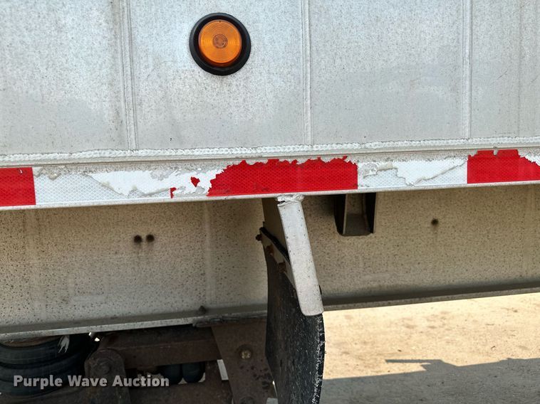 image for item MQ9326 2006 East  end dump trailer