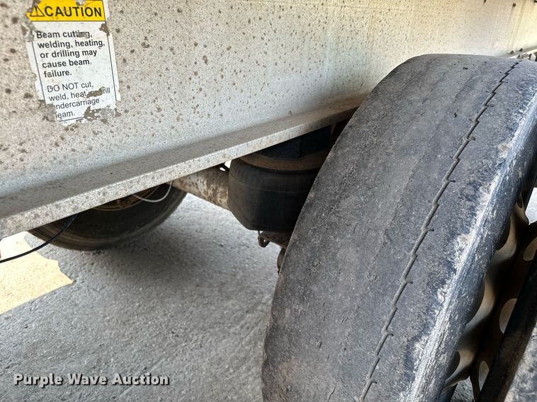 image for item MQ9326 2006 East  end dump trailer