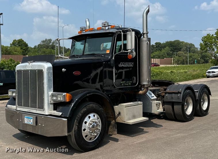 image for item MQ9327 2005 Peterbilt 378  semi truck