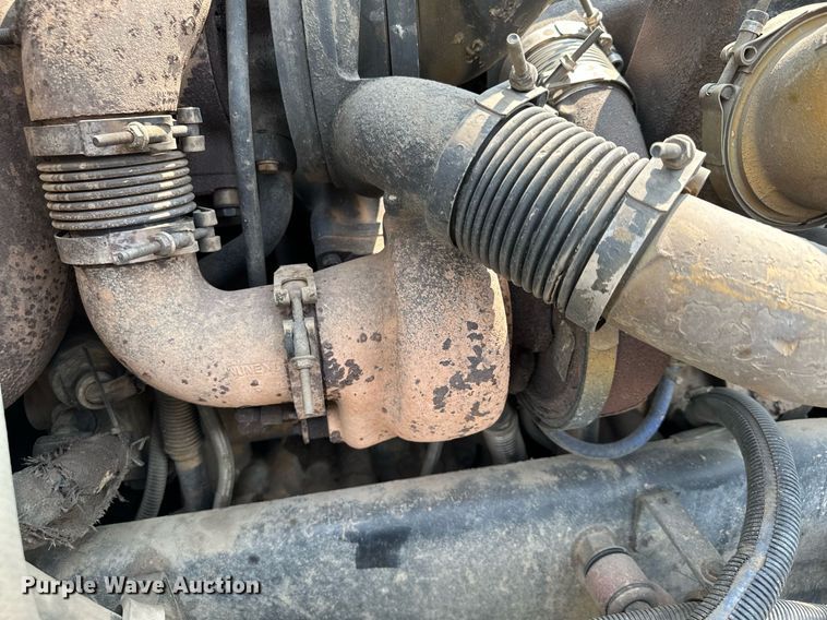 image for item MQ9327 2005 Peterbilt 378  semi truck