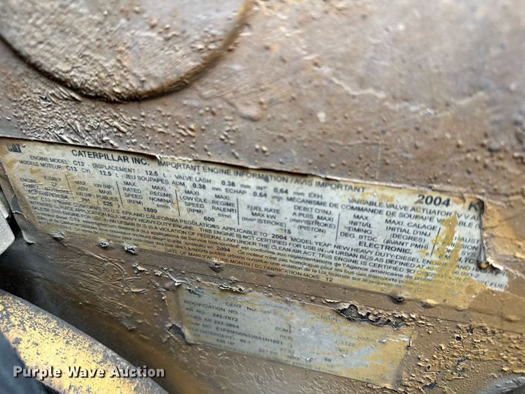 image for item MQ9327 2005 Peterbilt 378  semi truck