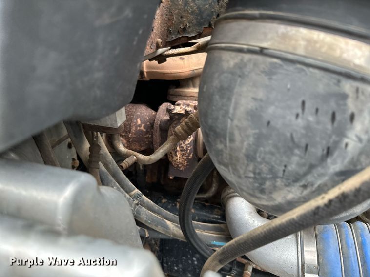 image for item MQ9345 2006 Freightliner Business Class M2 112  semi truck