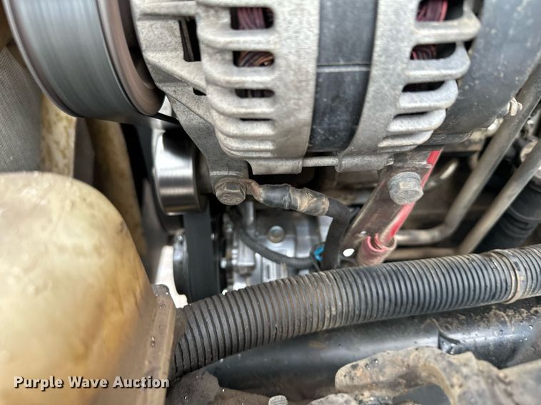 image for item MQ9345 2006 Freightliner Business Class M2 112  semi truck