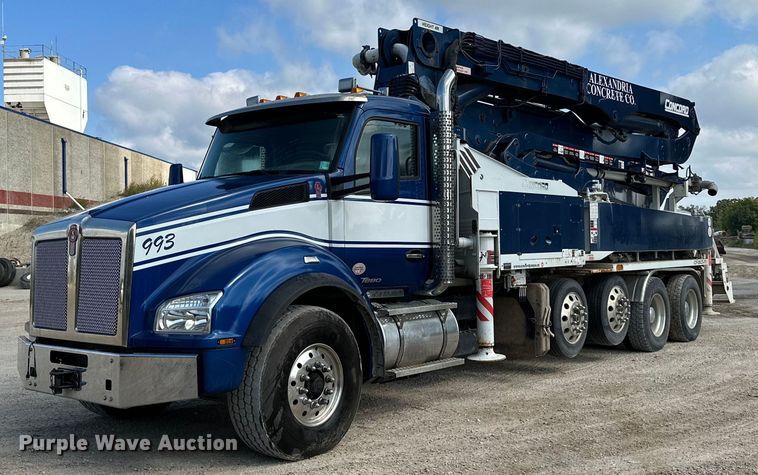 image for item MQ9351 2018 Kenworth T880  concrete pump truck