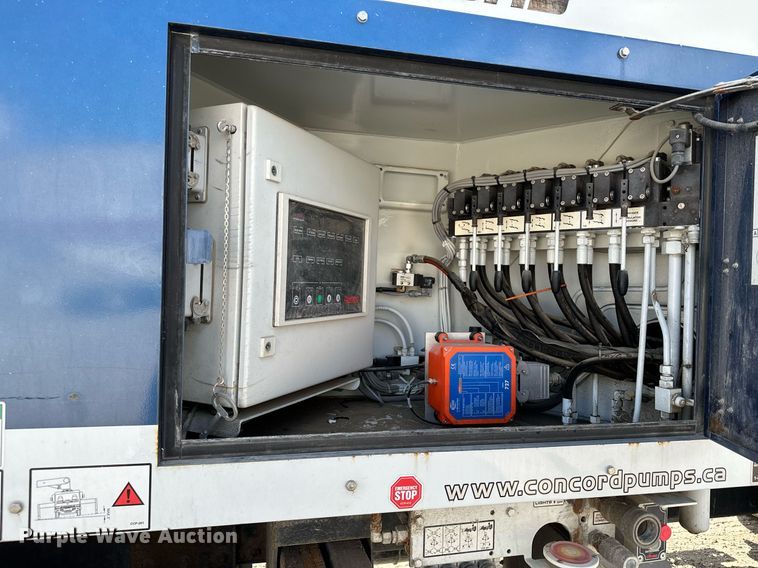 image for item MQ9351 2018 Kenworth T880  concrete pump truck