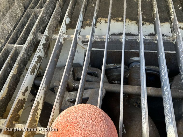 image for item MQ9351 2018 Kenworth T880  concrete pump truck