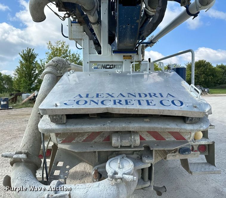 image for item MQ9351 2018 Kenworth T880  concrete pump truck