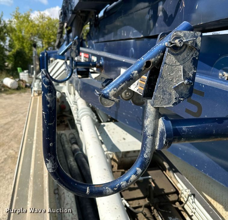 image for item MQ9351 2018 Kenworth T880  concrete pump truck