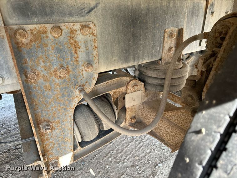 image for item MQ9351 2018 Kenworth T880  concrete pump truck