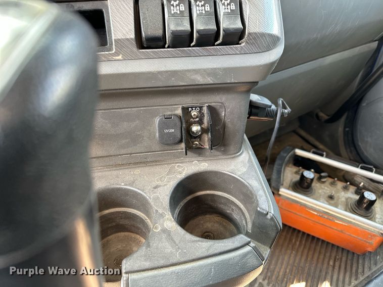 image for item MQ9351 2018 Kenworth T880  concrete pump truck