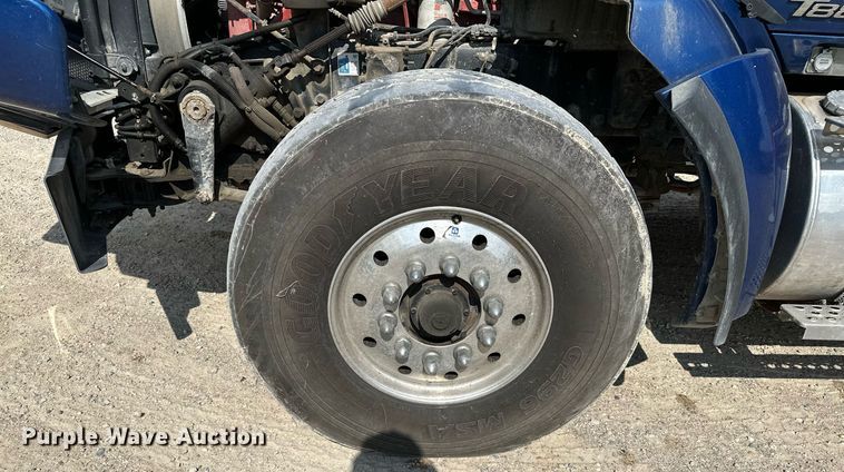 image for item MQ9351 2018 Kenworth T880  concrete pump truck