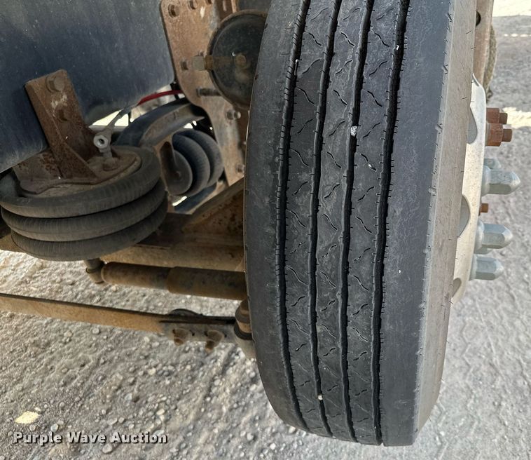 image for item MQ9351 2018 Kenworth T880  concrete pump truck