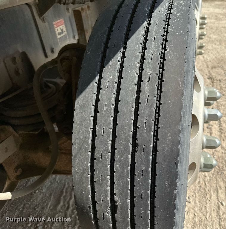 image for item MQ9351 2018 Kenworth T880  concrete pump truck