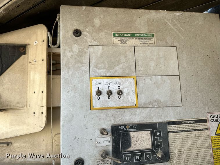 image for item MQ9352 2013 Mack MRU613  concrete pump truck