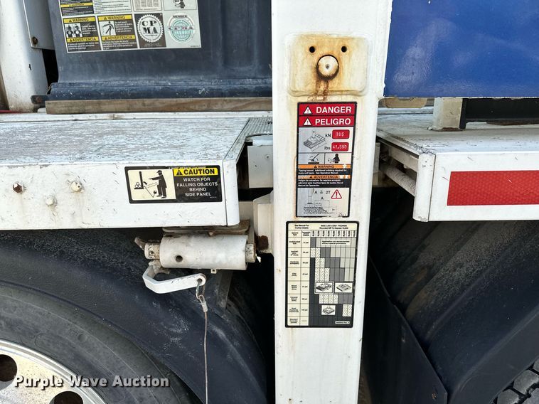 image for item MQ9352 2013 Mack MRU613  concrete pump truck