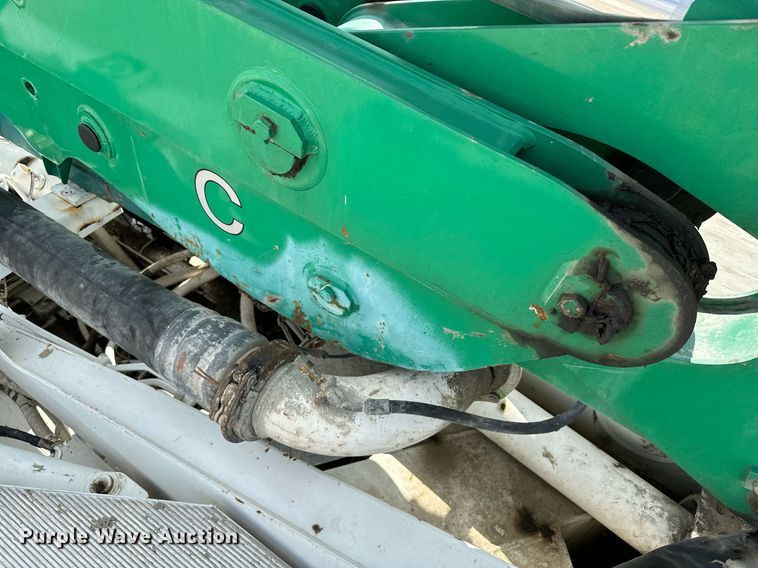 image for item MQ9352 2013 Mack MRU613  concrete pump truck