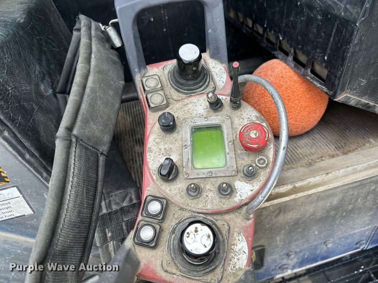 image for item MQ9352 2013 Mack MRU613  concrete pump truck