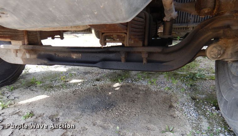 image for item MQ9354 2002 Volvo VHD  ready mix truck