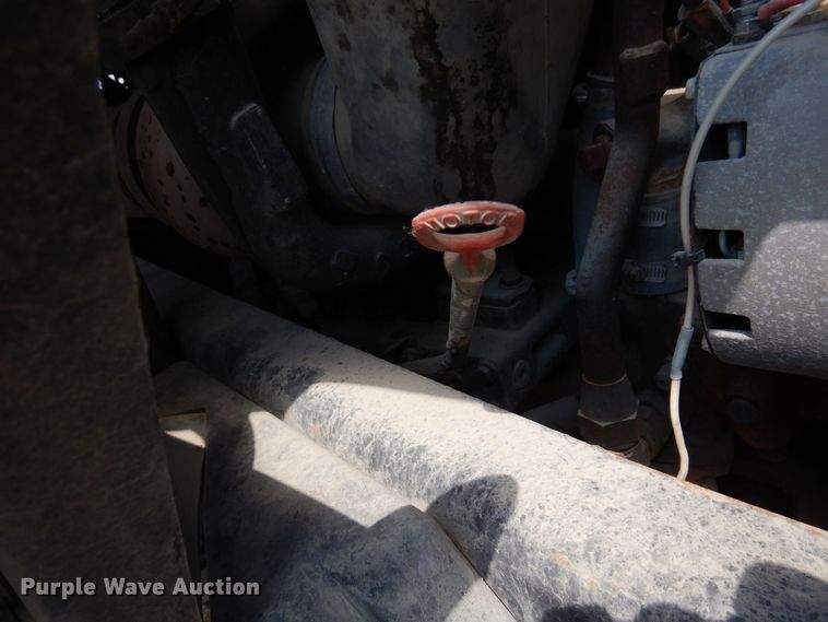 image for item MQ9354 2002 Volvo VHD  ready mix truck