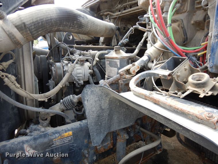 image for item MQ9355 2002 Volvo VHD  ready mix truck