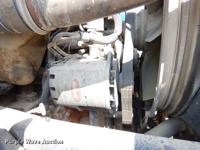 image for item MQ9355 2002 Volvo VHD  ready mix truck