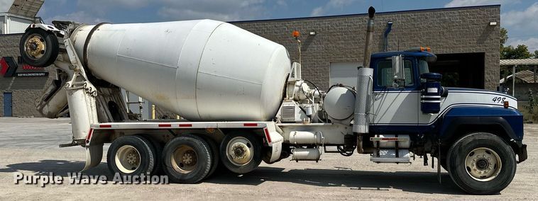 image for item MQ9358 1999 Mack RD690S  ready mix truck
