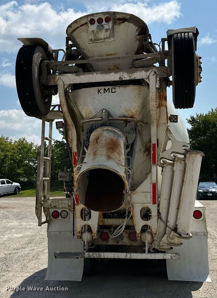 image for item MQ9358 1999 Mack RD690S  ready mix truck