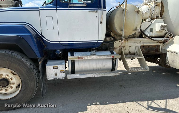 image for item MQ9358 1999 Mack RD690S  ready mix truck