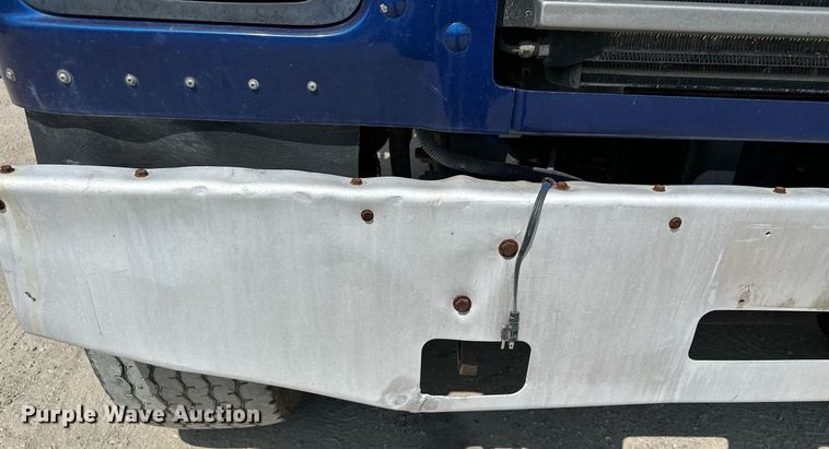 image for item MQ9358 1999 Mack RD690S  ready mix truck