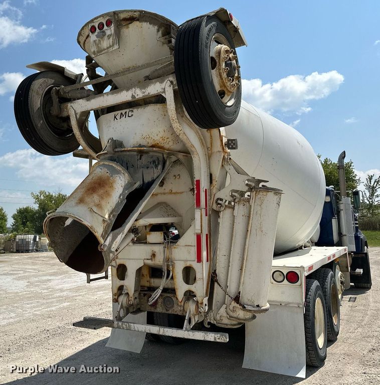 image for item MQ9358 1999 Mack RD690S  ready mix truck