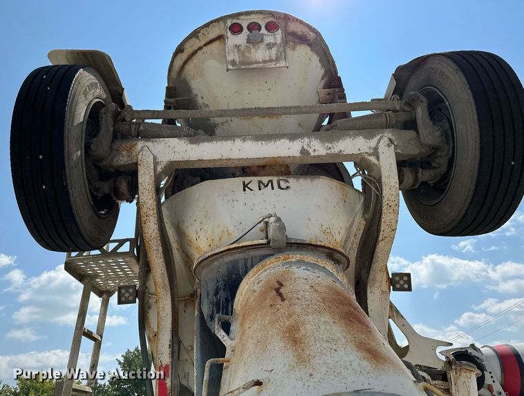 image for item MQ9358 1999 Mack RD690S  ready mix truck