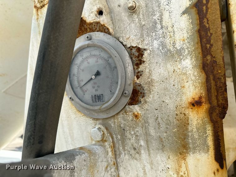 image for item MQ9358 1999 Mack RD690S  ready mix truck