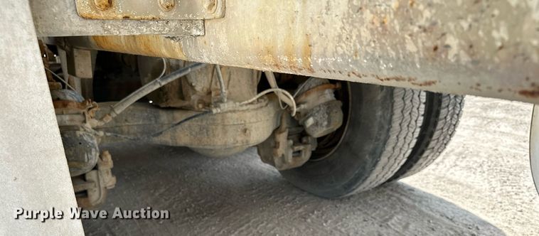 image for item MQ9358 1999 Mack RD690S  ready mix truck