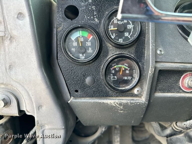 image for item MQ9358 1999 Mack RD690S  ready mix truck