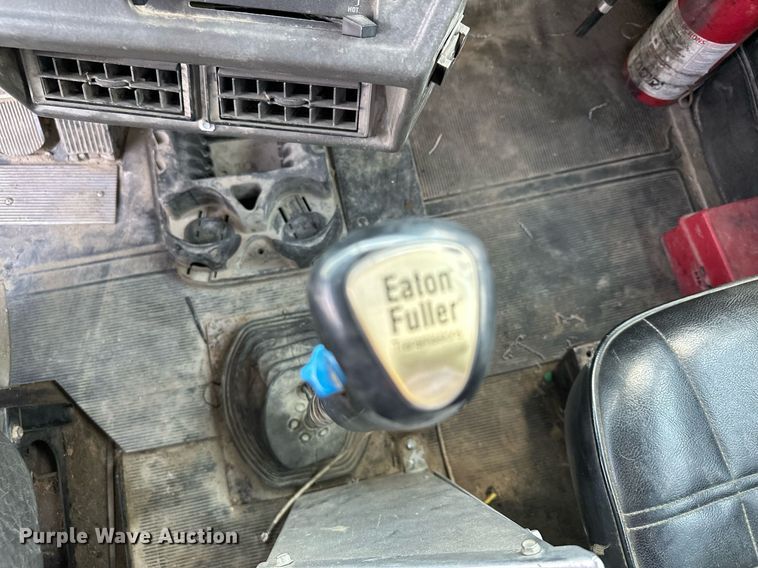 image for item MQ9358 1999 Mack RD690S  ready mix truck