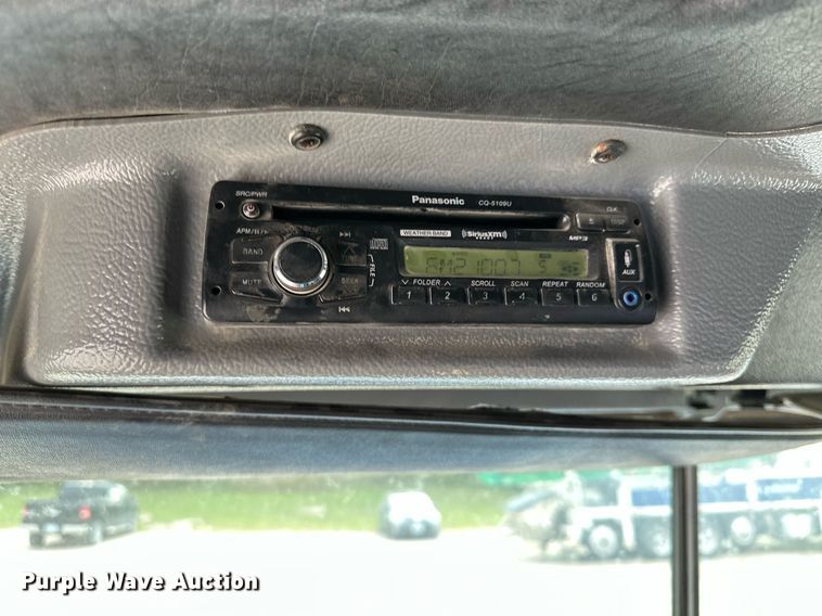 image for item MQ9358 1999 Mack RD690S  ready mix truck