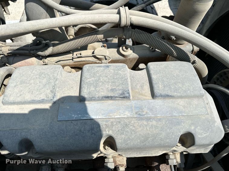 image for item MQ9358 1999 Mack RD690S  ready mix truck