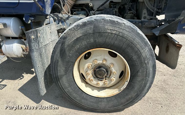 image for item MQ9358 1999 Mack RD690S  ready mix truck