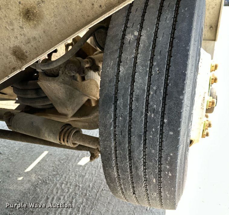 image for item MQ9358 1999 Mack RD690S  ready mix truck