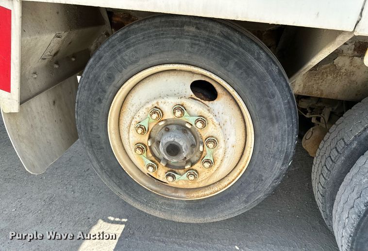 image for item MQ9358 1999 Mack RD690S  ready mix truck