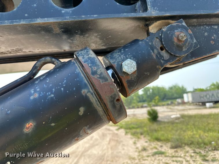 image for item MQ9360 2000 Mack CH613  crane truck