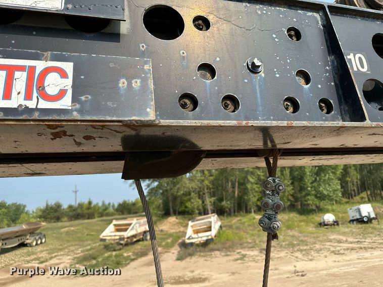 image for item MQ9360 2000 Mack CH613  crane truck