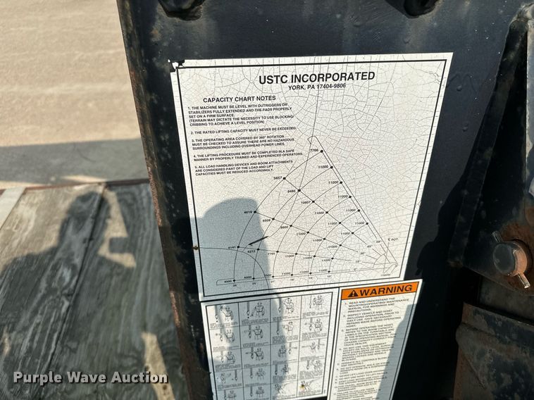 image for item MQ9360 2000 Mack CH613  crane truck