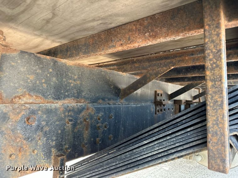 image for item MQ9360 2000 Mack CH613  crane truck