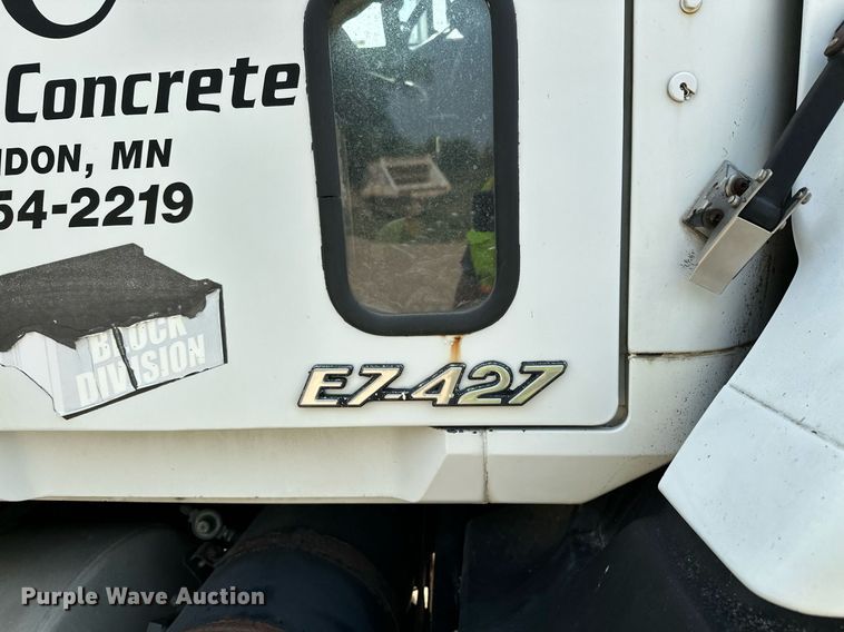 image for item MQ9360 2000 Mack CH613  crane truck